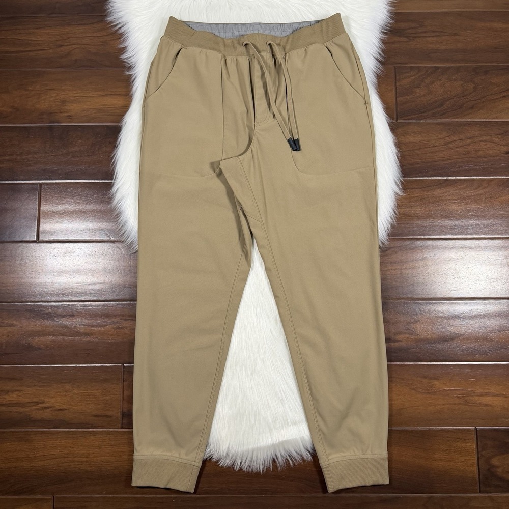 VRST Men's Size Medium Khaki Limitless‎ Performance Slim Fit Jogger Pants